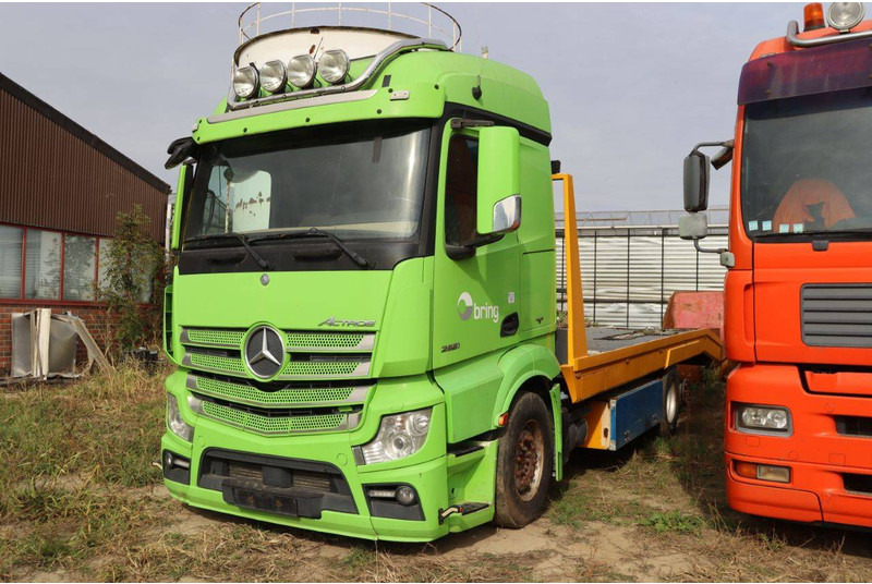 Mercedes-Benz Actros 2551 - Kamion sa tovarnim sandukom: slika 1 Mercedes-Benz Actros 2551 - Kamion sa tovarnim sandukom: slika 1