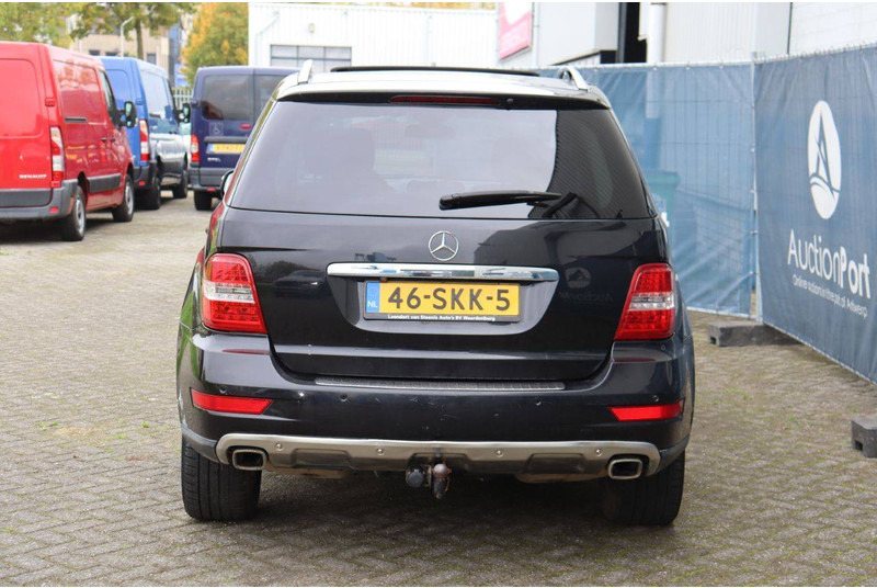 Mercedes-Benz M-Klasse ML 350 CDI 4MATIC - Limuzina: slika 5 Mercedes-Benz M-Klasse ML 350 CDI 4MATIC - Limuzina: slika 5
