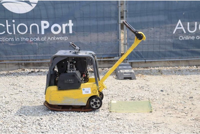 Neuson DPU3050 - Vibraciona ploča: slika 2 Neuson DPU3050 - Vibraciona ploča: slika 2
