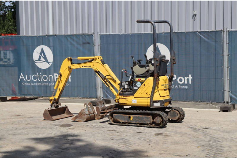 New Holland E9SR - Mini bager: slika 3 New Holland E9SR - Mini bager: slika 3