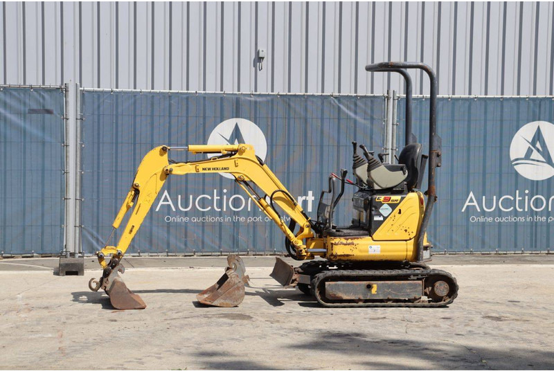 New Holland E9SR - Mini bager: slika 1 New Holland E9SR - Mini bager: slika 1