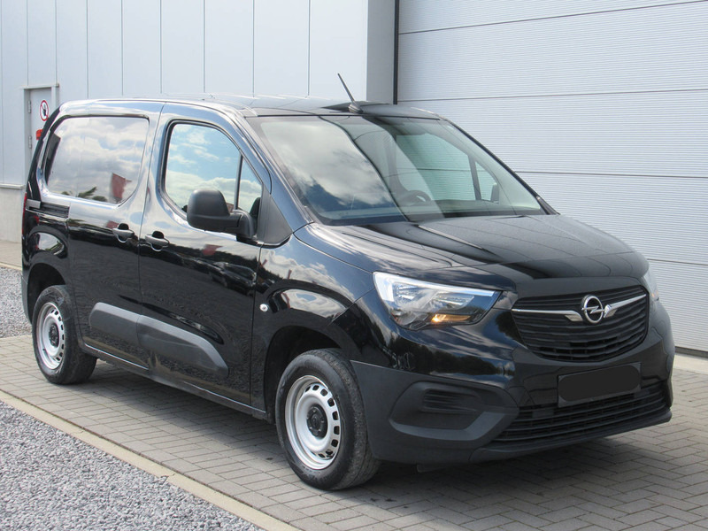 Opel Combo 1.5 D - Furgon: slika 4 Opel Combo 1.5 D - Furgon: slika 4