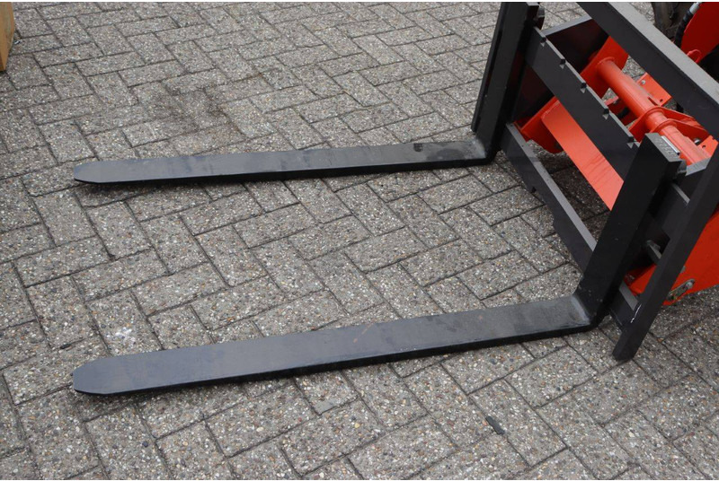 Utovarivač točkaš novi Panther 10-08: slika 15