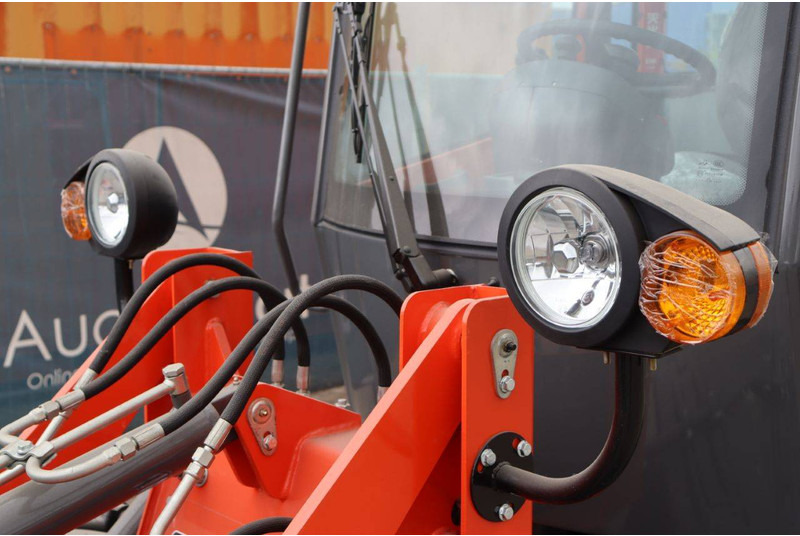 Utovarivač točkaš novi Panther 10-08: slika 19