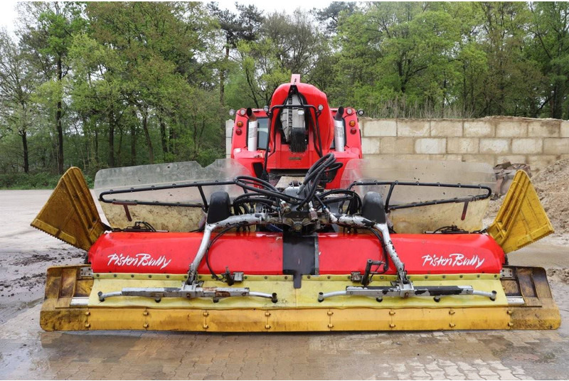Pistenbully 600W Polar - Buldožer: slika 4 Pistenbully 600W Polar - Buldožer: slika 4