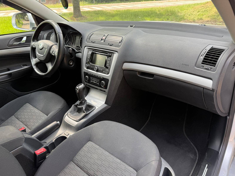 Limuzina Škoda Octavia 1.6 TDI: slika 9