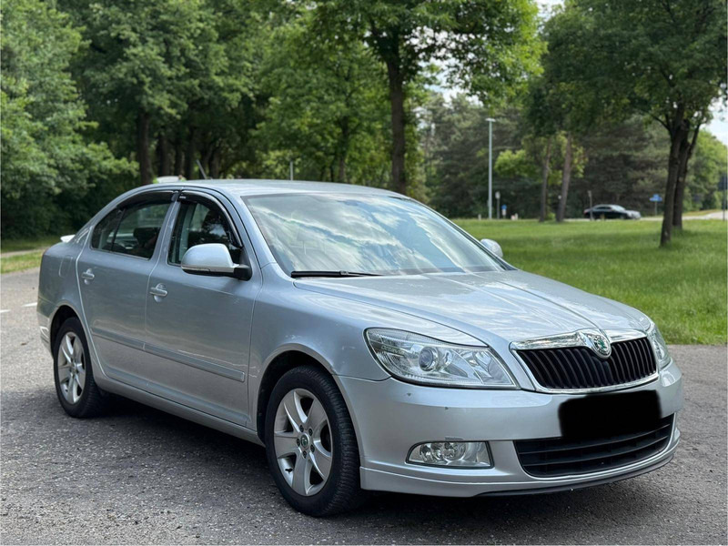 Škoda Octavia 1.6 TDI - Limuzina: slika 3 Škoda Octavia 1.6 TDI - Limuzina: slika 3