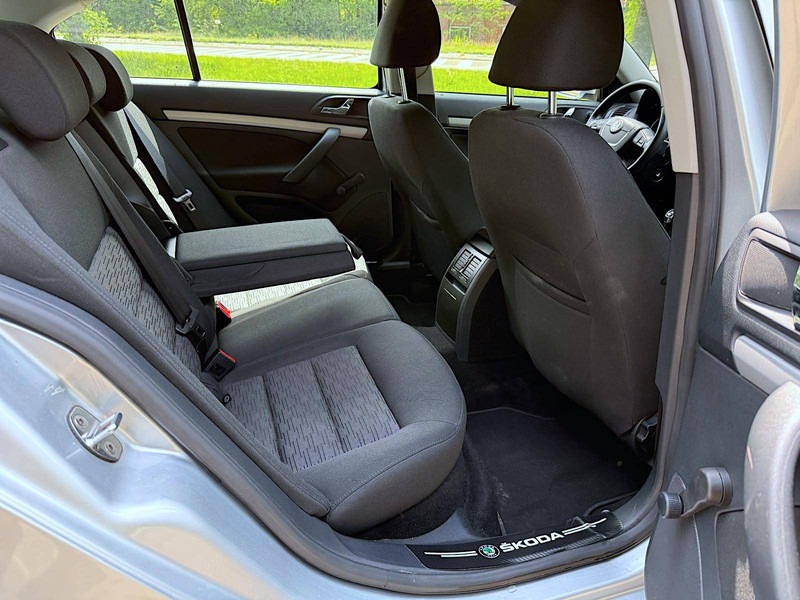 Limuzina Škoda Octavia 1.6 TDI: slika 10