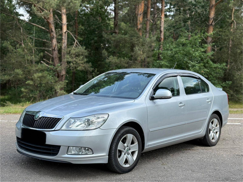 Škoda Octavia 1.6 TDI - Limuzina: slika 1 Škoda Octavia 1.6 TDI - Limuzina: slika 1