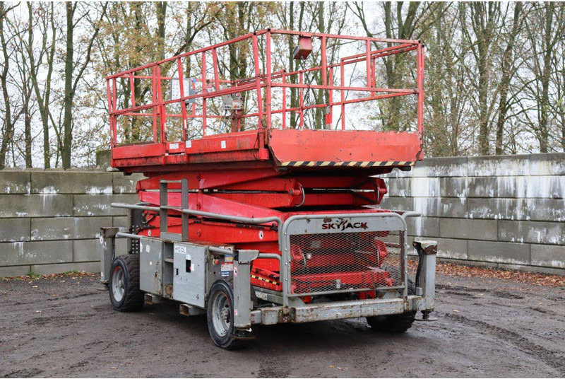 Skyjack SJ 9250 - Lift u obliku makaza: slika 4 Skyjack SJ 9250 - Lift u obliku makaza: slika 4