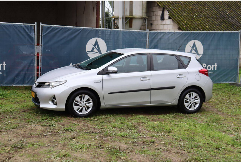 Toyota Auris - Limuzina: slika 1 Toyota Auris - Limuzina: slika 1