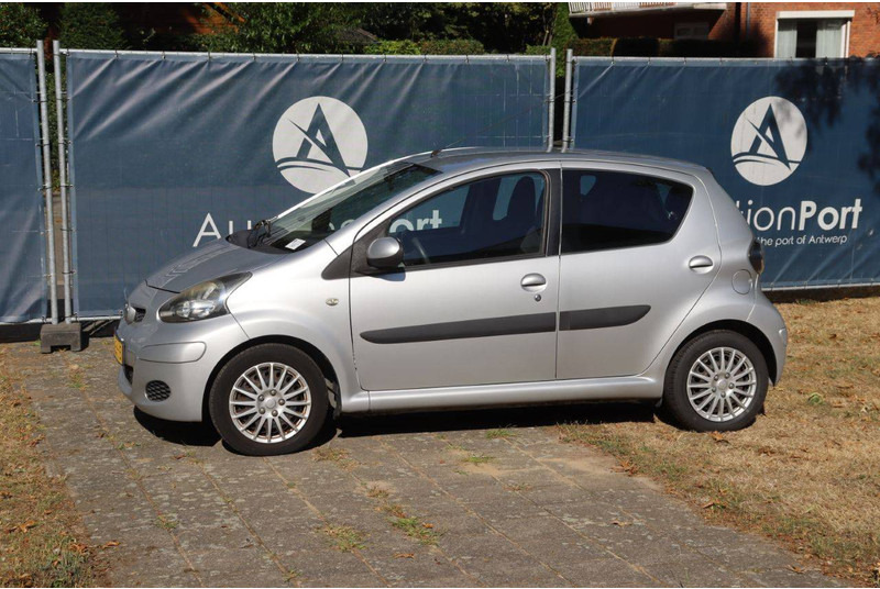 Toyota Aygo - Limuzina: slika 1 Toyota Aygo - Limuzina: slika 1