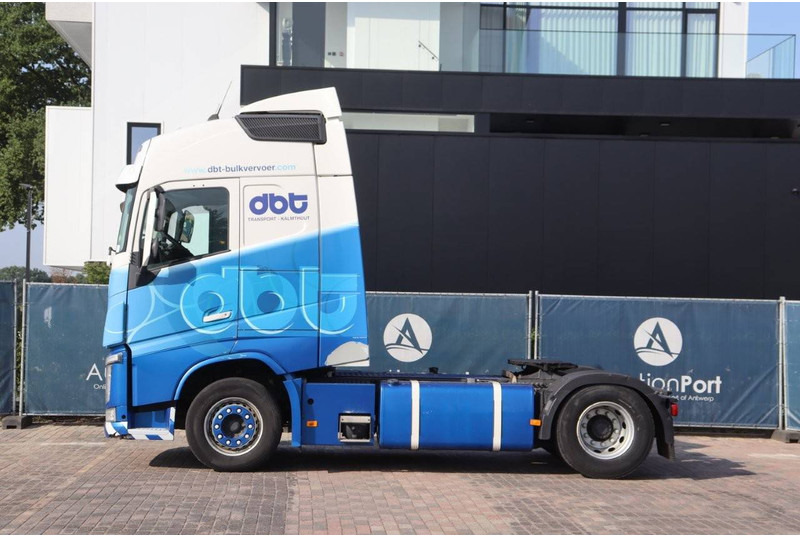 Volvo FH - Kamion sa golom šasijom i zatvorenom kabinom: slika 2 Volvo FH - Kamion sa golom šasijom i zatvorenom kabinom: slika 2