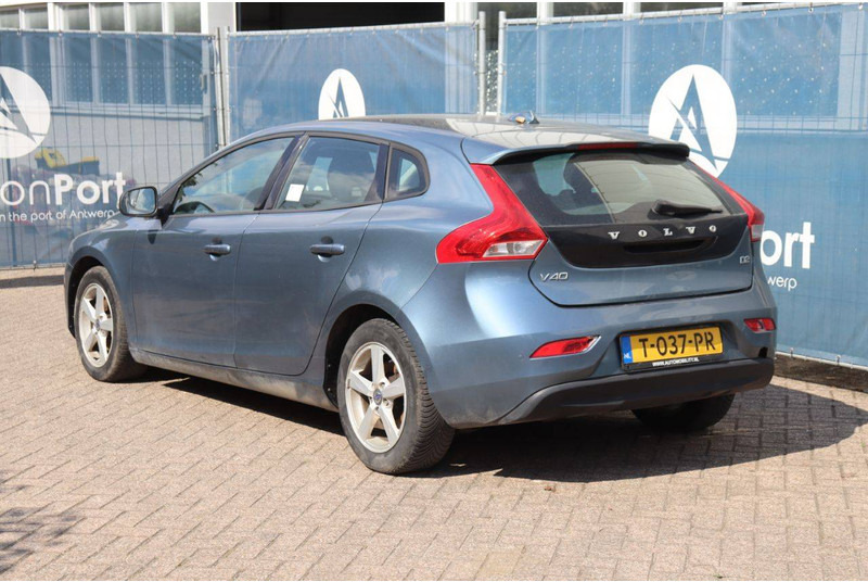 Volvo V40 D2 - Limuzina: slika 4 Volvo V40 D2 - Limuzina: slika 4
