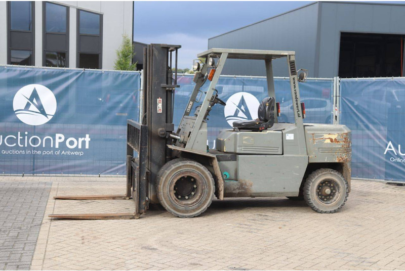 Yang FD-45IIP - Dizel viljuškar: slika 1 Yang FD-45IIP - Dizel viljuškar: slika 1