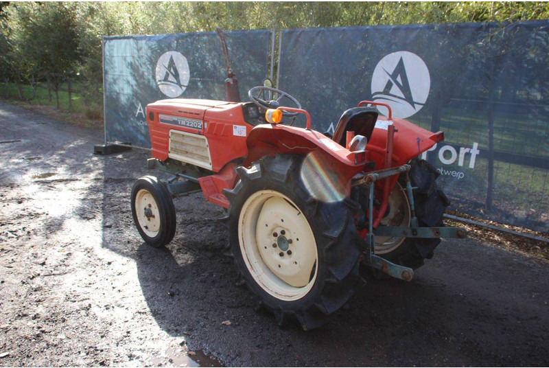 Yanmar YM2202 - Traktor: slika 3 Yanmar YM2202 - Traktor: slika 3