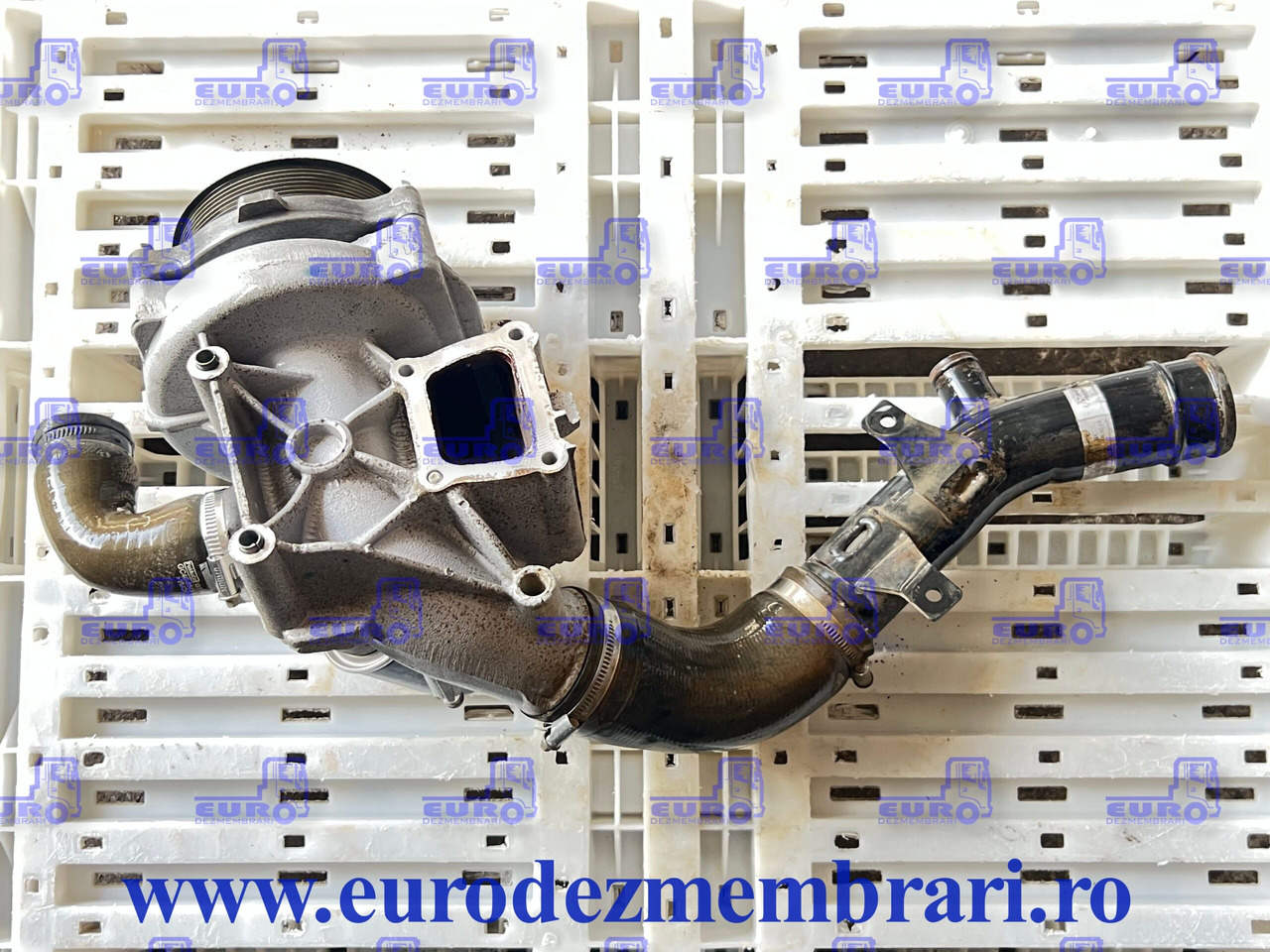 CARCASA POMPA APA + POMPA APA FORD FHR6 GC468505AF - Vodena pumpa za Kamion: slika 2 CARCASA POMPA APA + POMPA APA FORD FHR6 GC468505AF - Vodena pumpa za Kamion: slika 2