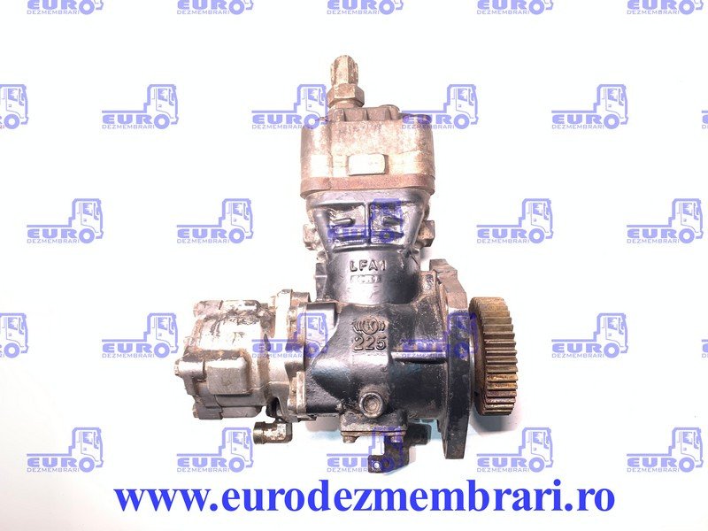 COMPRESOR AER RENAULT MAGNUM DXI13 04905010, K016932 - Zračne kočnice za Kamion: slika 1 COMPRESOR AER RENAULT MAGNUM DXI13 04905010, K016932 - Zračne kočnice za Kamion: slika 1