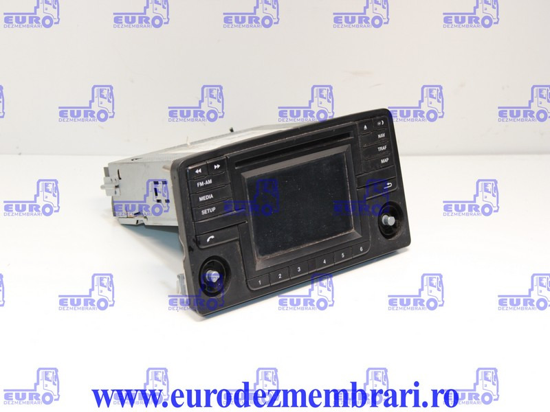 ELEMENT BORD UNITATE MULTIMEDIA MAN TGX 81.28100.6027, 81.28100.6026, 81.28100.6025, 81.28100.6017 - Kabina i enterijer za Kamion: slika 2 ELEMENT BORD UNITATE MULTIMEDIA MAN TGX 81.28100.6027, 81.28100.6026, 81.28100.6025, 81.28100.6017 - Kabina i enterijer za Kamion: slika 2