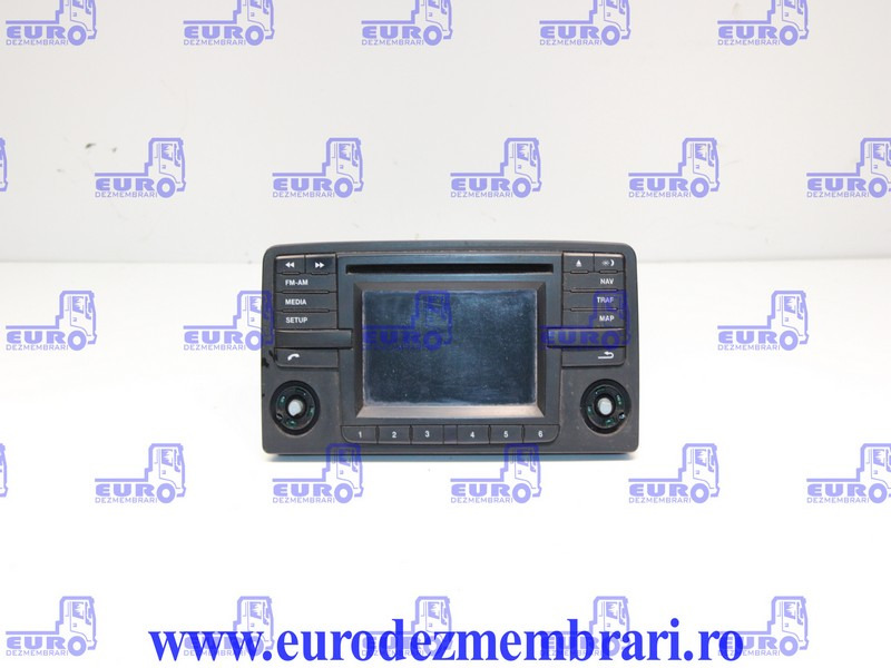 ELEMENT BORD UNITATE MULTIMEDIA MAN TGX 81.28100.6027, 81.28100.6026, 81.28100.6025, 81.28100.6017 - Kabina i enterijer za Kamion: slika 1 ELEMENT BORD UNITATE MULTIMEDIA MAN TGX 81.28100.6027, 81.28100.6026, 81.28100.6025, 81.28100.6017 - Kabina i enterijer za Kamion: slika 1