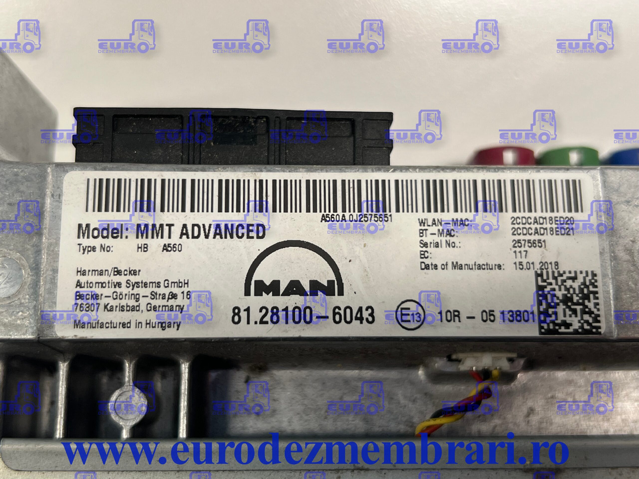 ELEMENT BORD UNITATE MULTIMEDIA MMT MAN TGX TG2 81.28100.6043 - Kabina i enterijer za Kamion: slika 3 ELEMENT BORD UNITATE MULTIMEDIA MMT MAN TGX TG2 81.28100.6043 - Kabina i enterijer za Kamion: slika 3