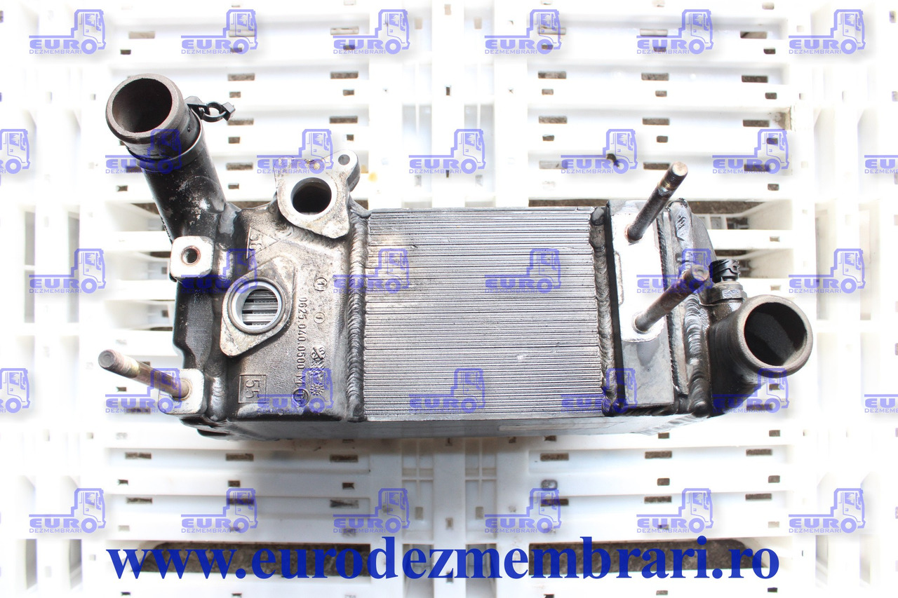 RADIATOR RACIRE ULEI RETARDER RENAULT 0501214021, 06250820000 - Radijator za Kamion: slika 2 RADIATOR RACIRE ULEI RETARDER RENAULT 0501214021, 06250820000 - Radijator za Kamion: slika 2