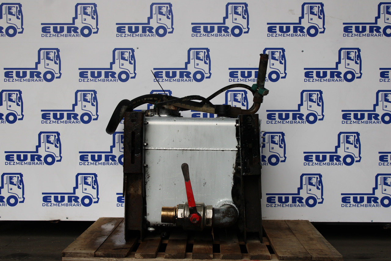 REZERVOR ULEI HIDRAULIC 200L PALFINGER E33009 - Hidraulični rezervoar za Kamion: slika 3 REZERVOR ULEI HIDRAULIC 200L PALFINGER E33009 - Hidraulični rezervoar za Kamion: slika 3
