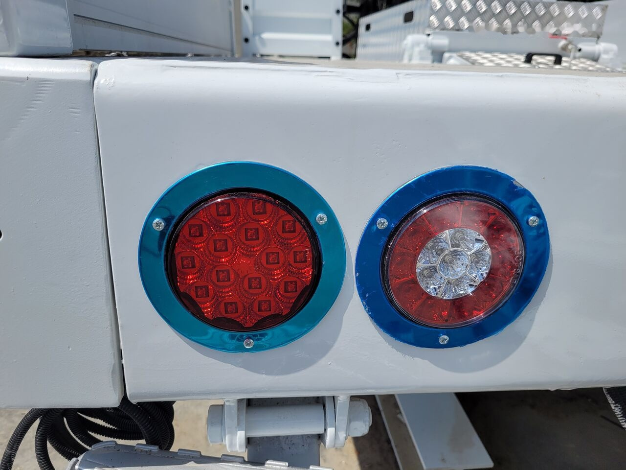 IVECO New BMS BLP 14-09 on chassis - Auto pumpa za beton: slika 2 IVECO New BMS BLP 14-09 on chassis - Auto pumpa za beton: slika 2