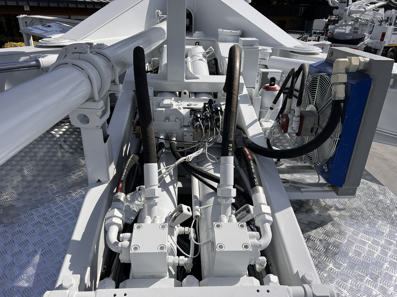 Auto pumpa za beton novi Mercedes-Benz Arocs 3343 P E6: slika 9