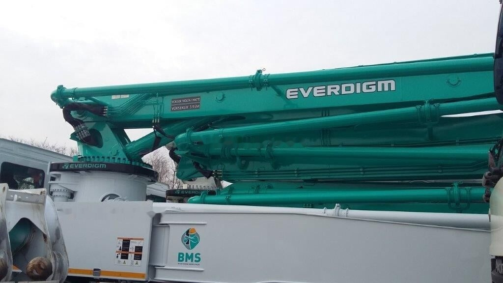 Mercedes-Benz New Everdigm ECP 42 CX 5 ECP 42 CX5 on chassis - Auto pumpa za beton: slika 5 Mercedes-Benz New Everdigm ECP 42 CX 5 ECP 42 CX5 on chassis - Auto pumpa za beton: slika 5
