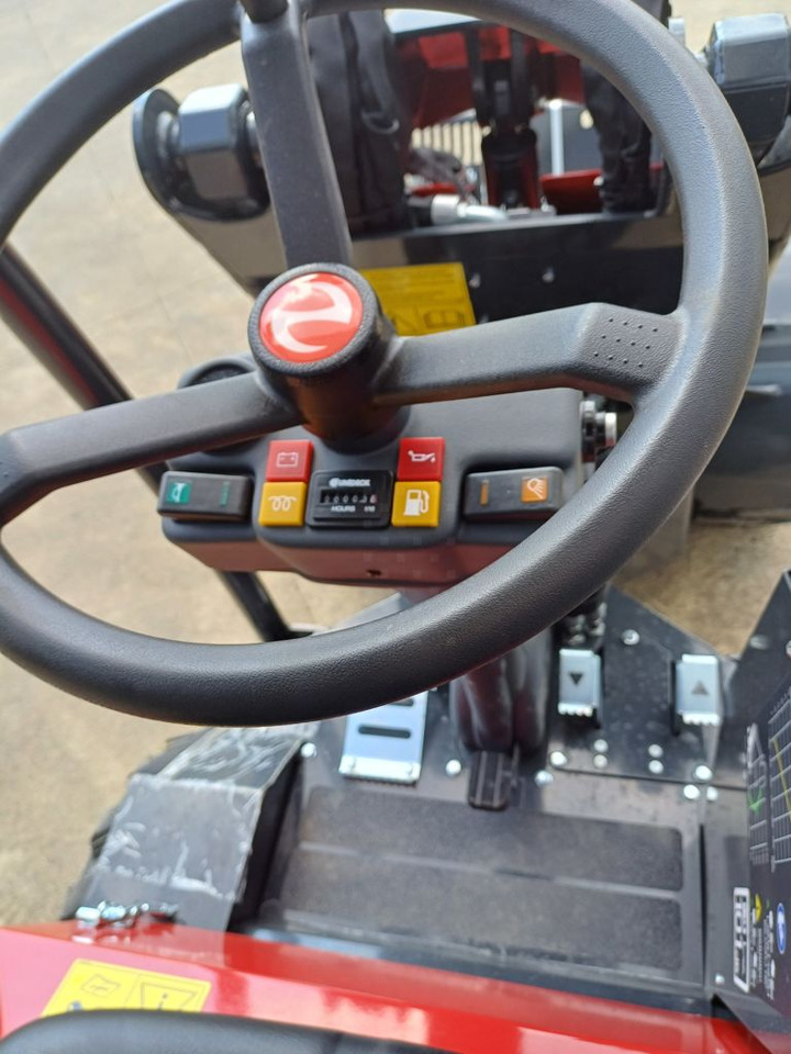 Norcar 755 XC - Zglobni utovarivač: slika 4 Norcar 755 XC - Zglobni utovarivač: slika 4