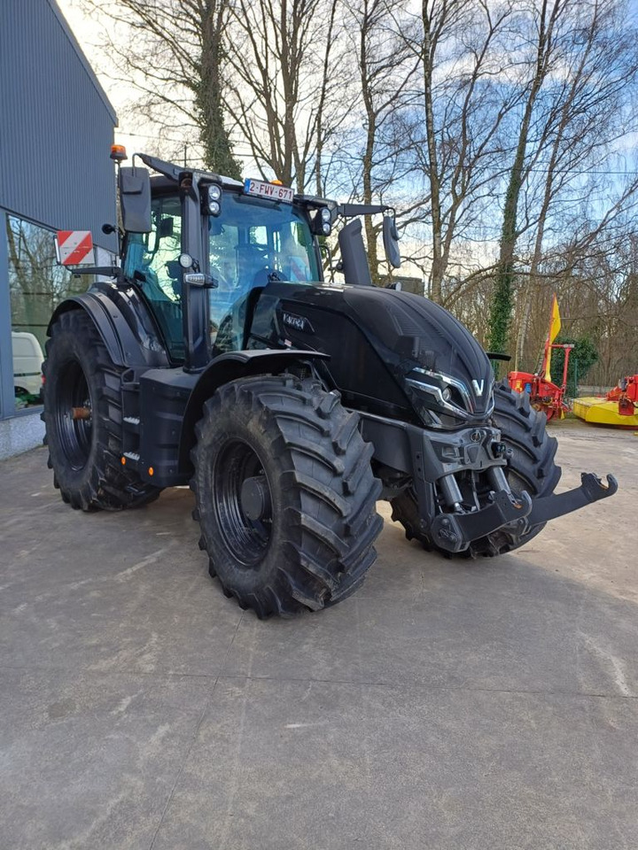 Valtra Q245 - Traktor: slika 2 Valtra Q245 - Traktor: slika 2