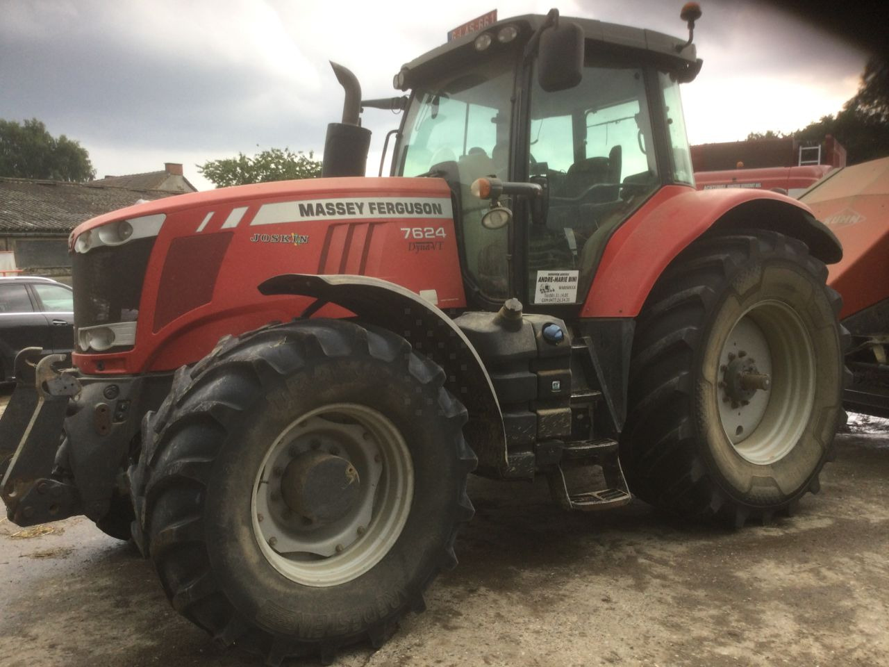 Massey Ferguson 7624 DYNA VT - Traktor: slika 1 Massey Ferguson 7624 DYNA VT - Traktor: slika 1