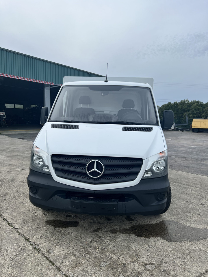 CAMION HELADERO 3.5T MERCEDES SPRINTER - Dostavno vozilo hladnjača: slika 2 CAMION HELADERO 3.5T MERCEDES SPRINTER - Dostavno vozilo hladnjača: slika 2