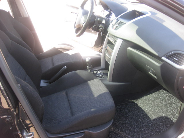 PEUGEOT 207 SW - Automobil: slika 3 PEUGEOT 207 SW - Automobil: slika 3
