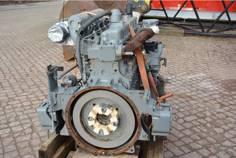 Hino EM100 engine complete - Motor za Građevinska mašina: slika 3 Hino EM100 engine complete - Motor za Građevinska mašina: slika 3