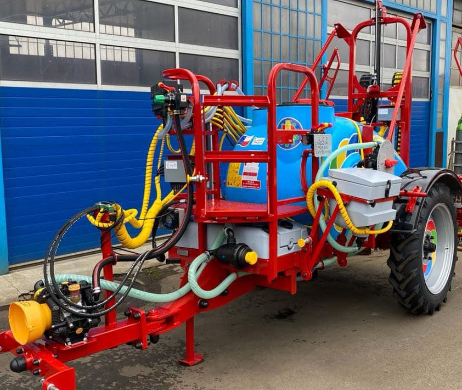 Biardzki Opryskiwacz przyczepiany 1200l/18 / Anhängespritze 1200 l / 18/ Trailed sprayer 1200 /18 / l/ Прицепной опрыскиватель 1200/18 - Vučena prskalica: slika 1 Biardzki Opryskiwacz przyczepiany 1200l/18 / Anhängespritze 1200 l / 18/ Trailed sprayer 1200 /18 / l/ Прицепной опрыскиватель 1200/18 - Vučena prskalica: slika 1