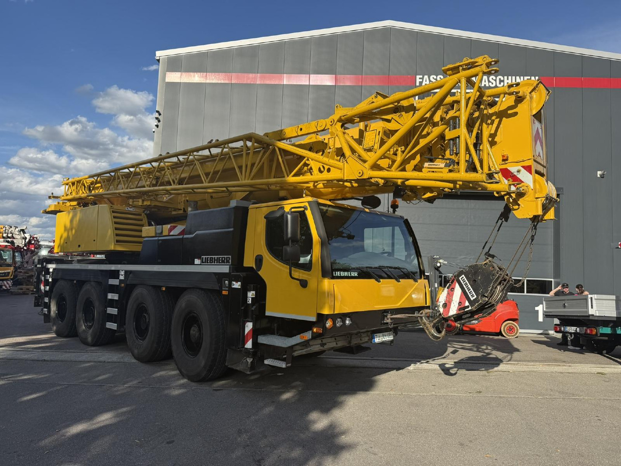 Liebherr LTM 1090-4.1 (2012 - 062 321) | 8 x 8 | LICCON 2 - Pokretni kran: slika 1 Liebherr LTM 1090-4.1 (2012 - 062 321) | 8 x 8 | LICCON 2 - Pokretni kran: slika 1