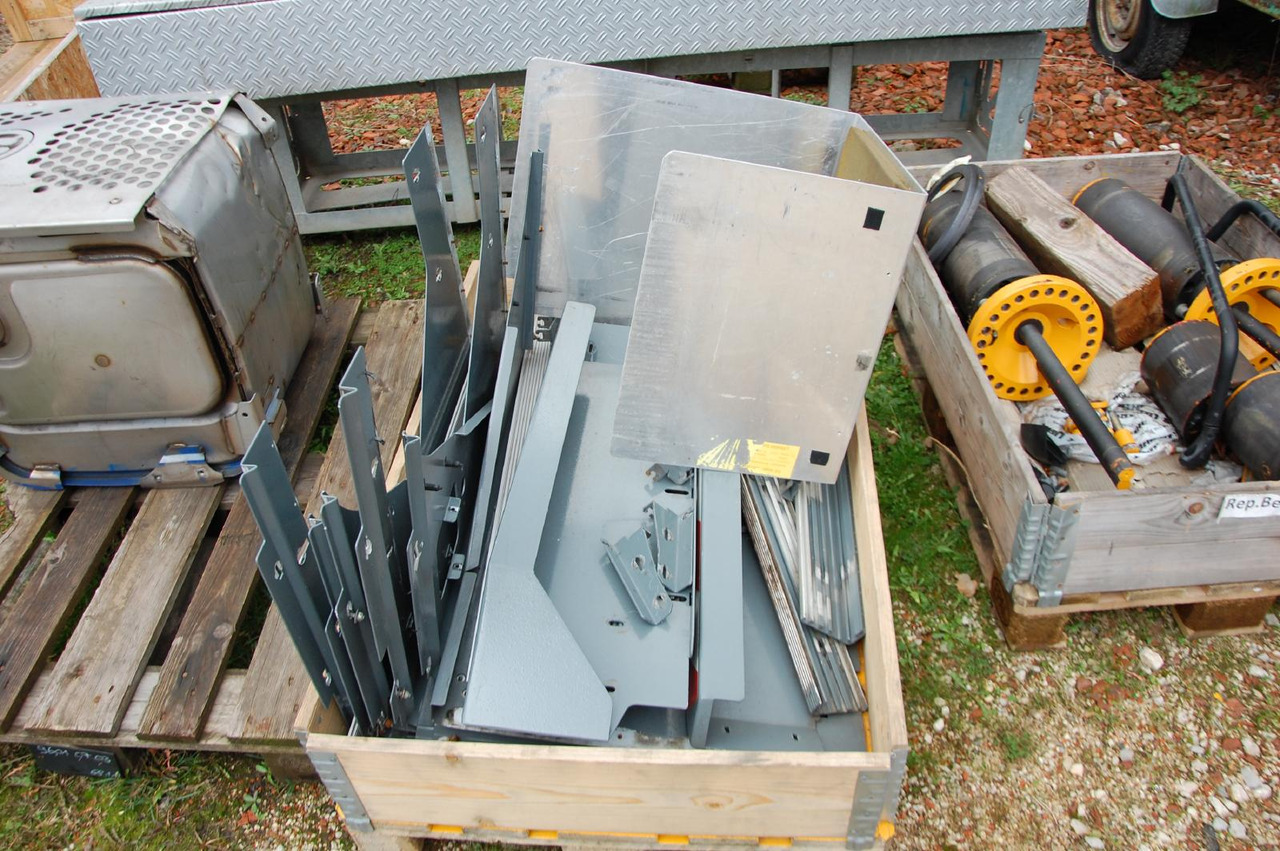 Liebherr Zubehör = LTM 1030-2.1 / diverse Teile und Komponenten Liebherr Zubehör = LTM 1030-2.1 / diverse Teile und Komponenten: slika 22