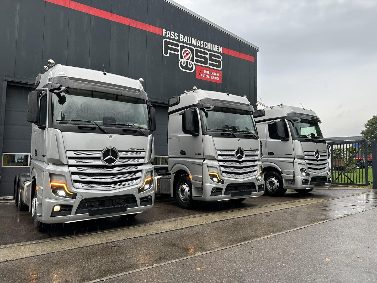 Mercedes Benz Actros 2652 LS 6x4 | NEUFAHRZEUGE | ZGG 120 to - Tegljač: slika 1 Mercedes Benz Actros 2652 LS 6x4 | NEUFAHRZEUGE | ZGG 120 to - Tegljač: slika 1