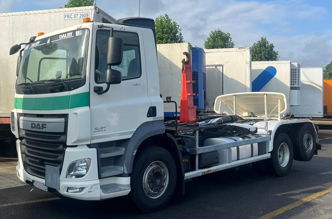 DAF CF460 FAN E6 (Hooklift) - Kamion sa hidrauličnom kukom: slika 1 DAF CF460 FAN E6 (Hooklift) - Kamion sa hidrauličnom kukom: slika 1