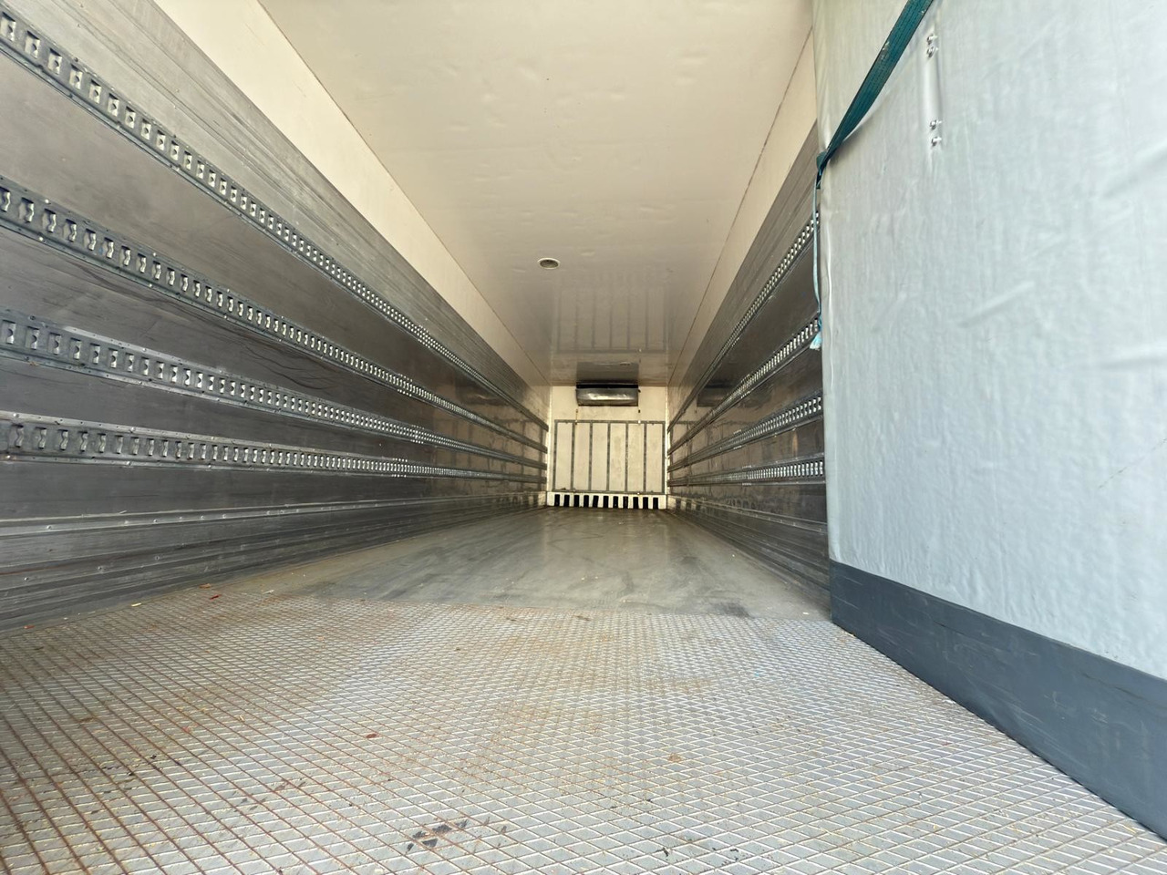 IVECO AD260S42 Stralis E6 (Refrigerator) - Hladnjača: slika 5 IVECO AD260S42 Stralis E6 (Refrigerator) - Hladnjača: slika 5