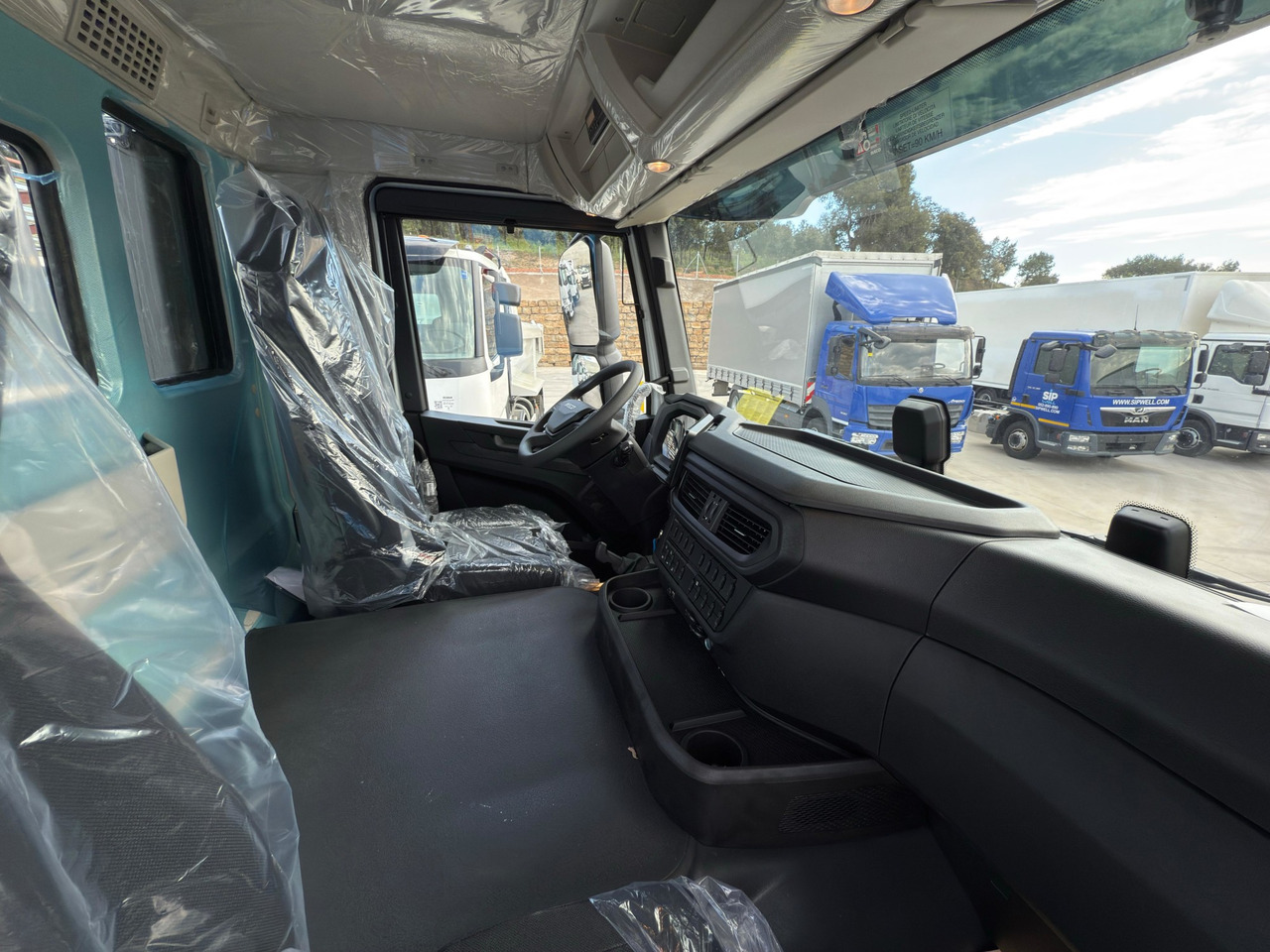 IVECO AD410T50 T-WAY 8x4 E6 (Chassis) IVECO AD410T50 T-WAY 8x4 E6 (Chassis): slika 10