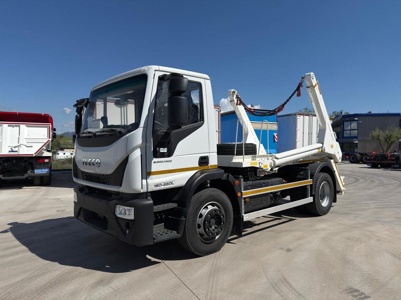 IVECO ML190E28L Eurocargo E6 (Track Equipment) - Kamion za utovaranje kontejnera: slika 1 IVECO ML190E28L Eurocargo E6 (Track Equipment) - Kamion za utovaranje kontejnera: slika 1