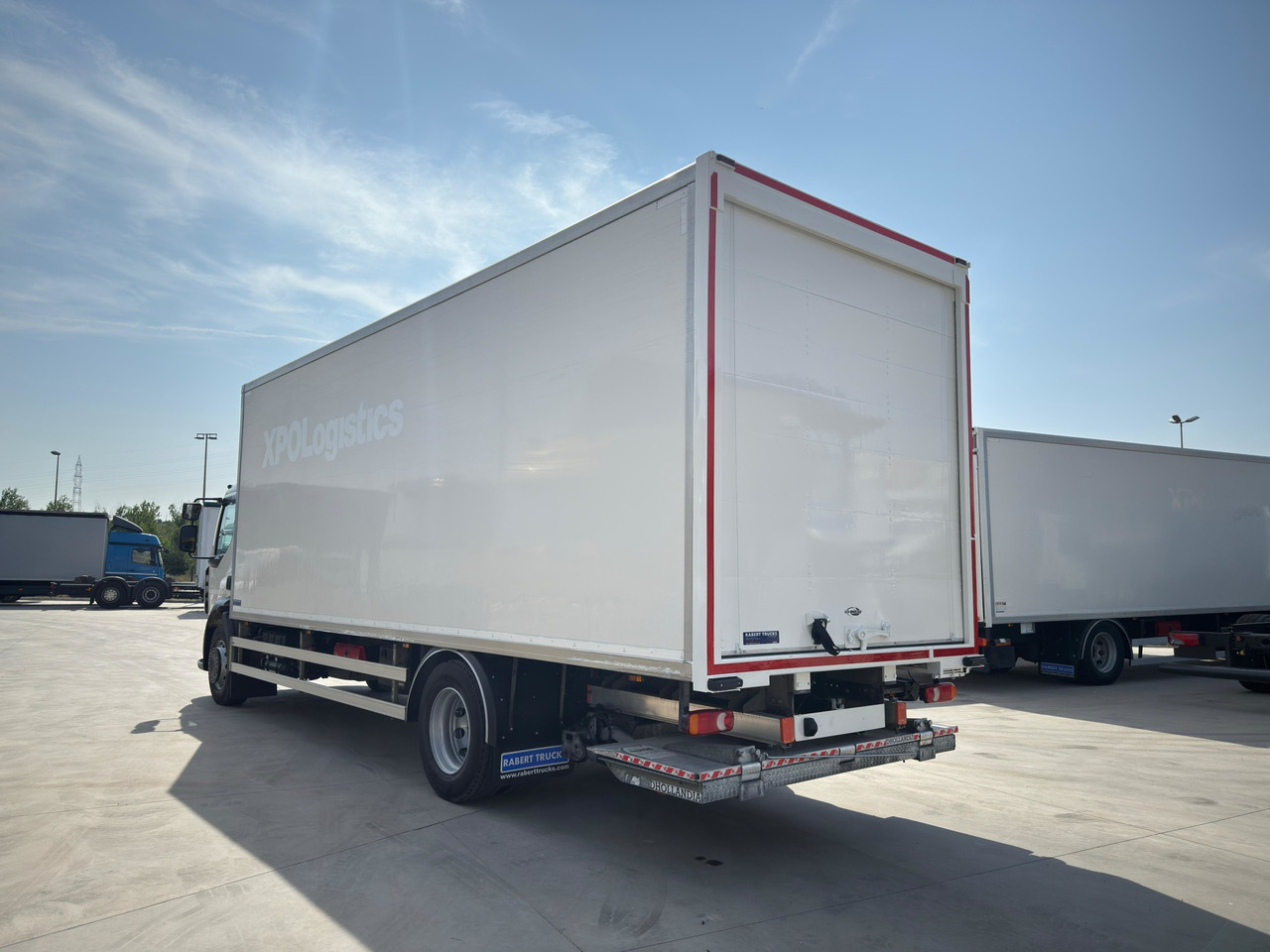 RENAULT D19 E6 (VAN) - Kamion sa zatvorenim sandukom: slika 4 RENAULT D19 E6 (VAN) - Kamion sa zatvorenim sandukom: slika 4