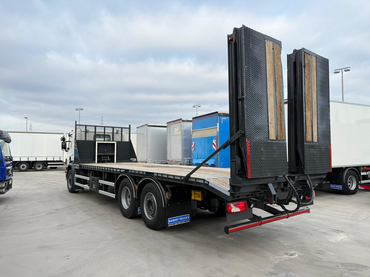 SCANIA P410 E6 (Platform) - Kamion za prevoz automobila: slika 4 SCANIA P410 E6 (Platform) - Kamion za prevoz automobila: slika 4