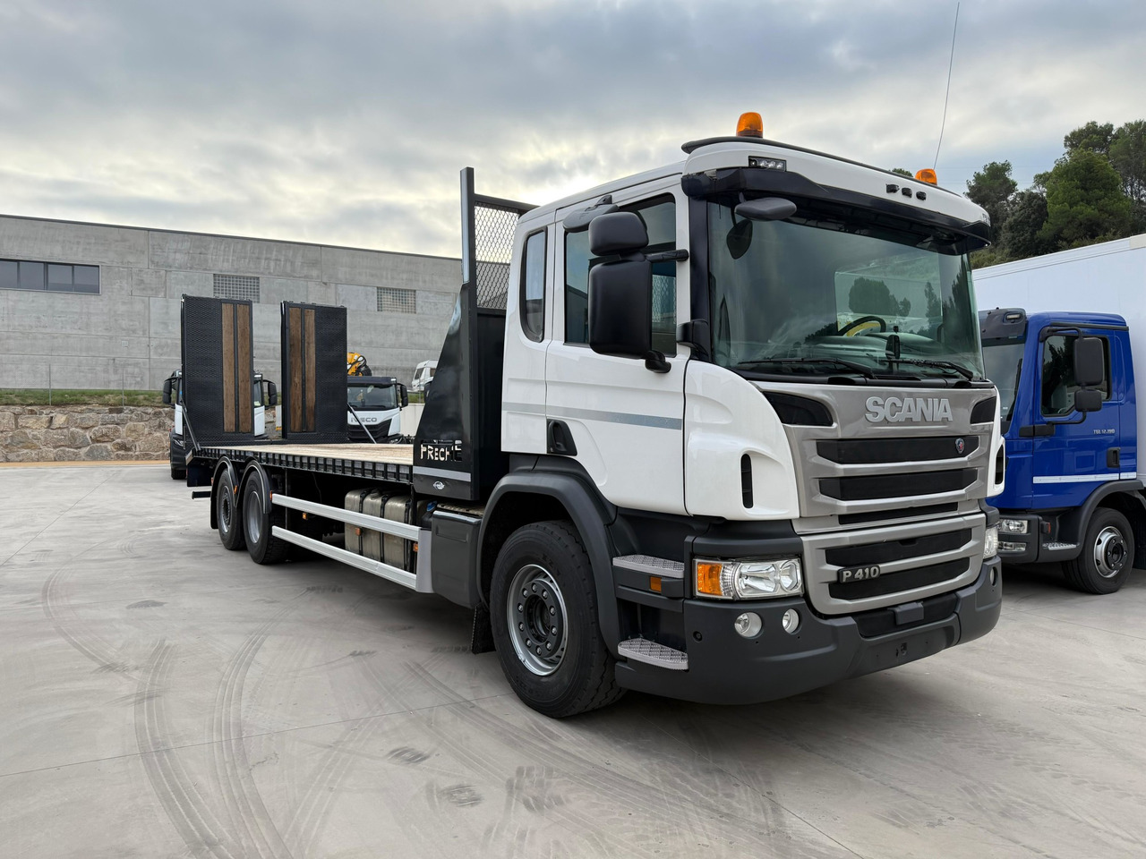SCANIA P410 E6 (Platform) - Kamion za prevoz automobila: slika 2 SCANIA P410 E6 (Platform) - Kamion za prevoz automobila: slika 2