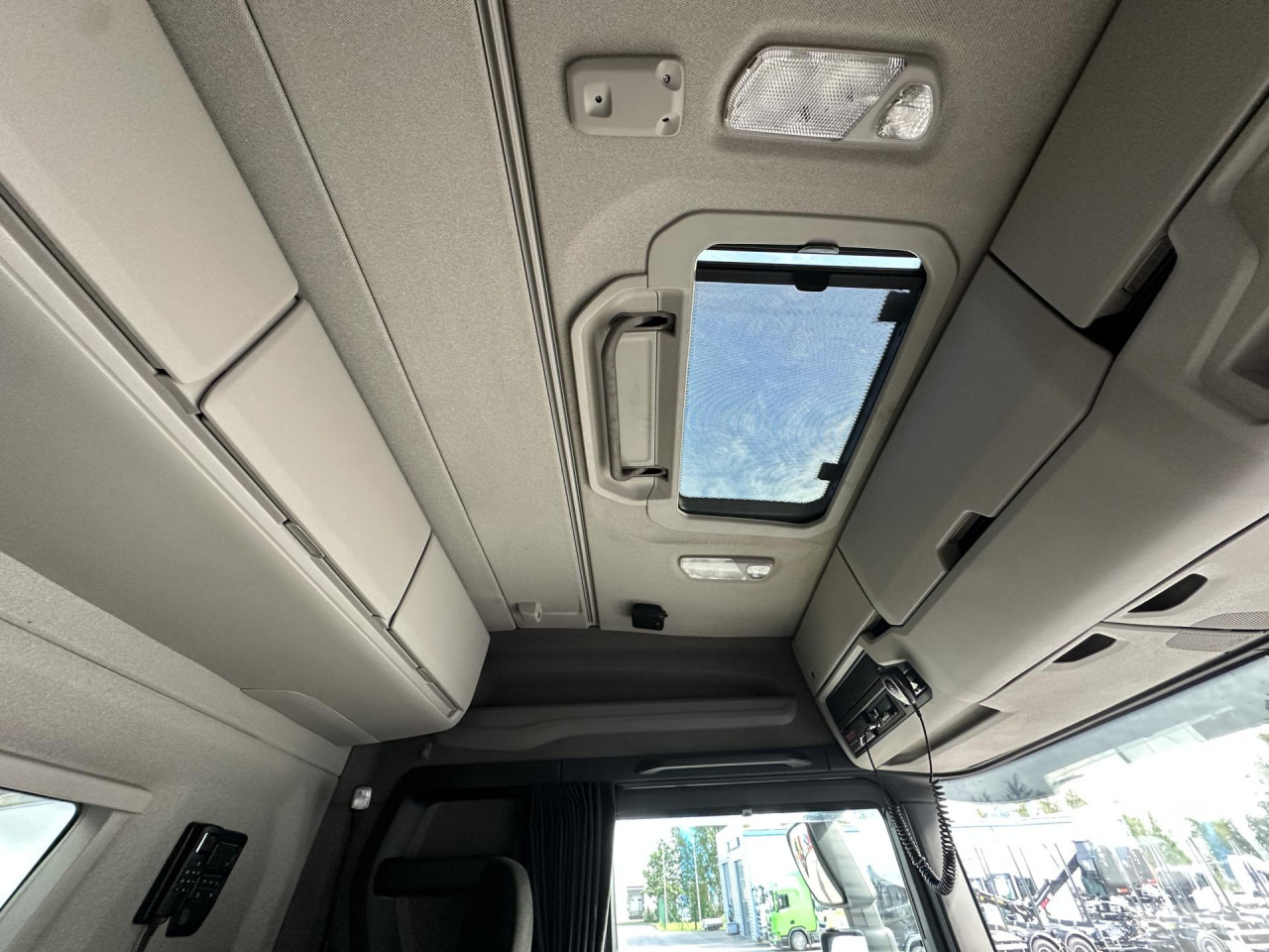 SCANIA R 450 B6x4HA - Kamion za prevoz kontejnera/ Kamion sa promenjivim sandukom: slika 3 SCANIA R 450 B6x4HA - Kamion za prevoz kontejnera/ Kamion sa promenjivim sandukom: slika 3