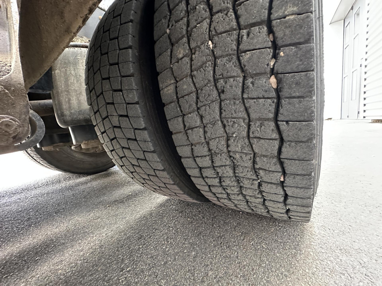 SCANIA R 450 CB6x4HHA - Kamion sa golom šasijom i zatvorenom kabinom: slika 3 SCANIA R 450 CB6x4HHA - Kamion sa golom šasijom i zatvorenom kabinom: slika 3