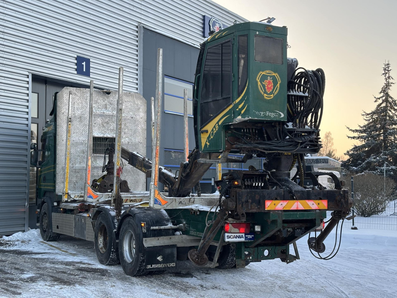 SCANIA R 560 LB6x4HNB - Kamion sa golom šasijom i zatvorenom kabinom: slika 5 SCANIA R 560 LB6x4HNB - Kamion sa golom šasijom i zatvorenom kabinom: slika 5